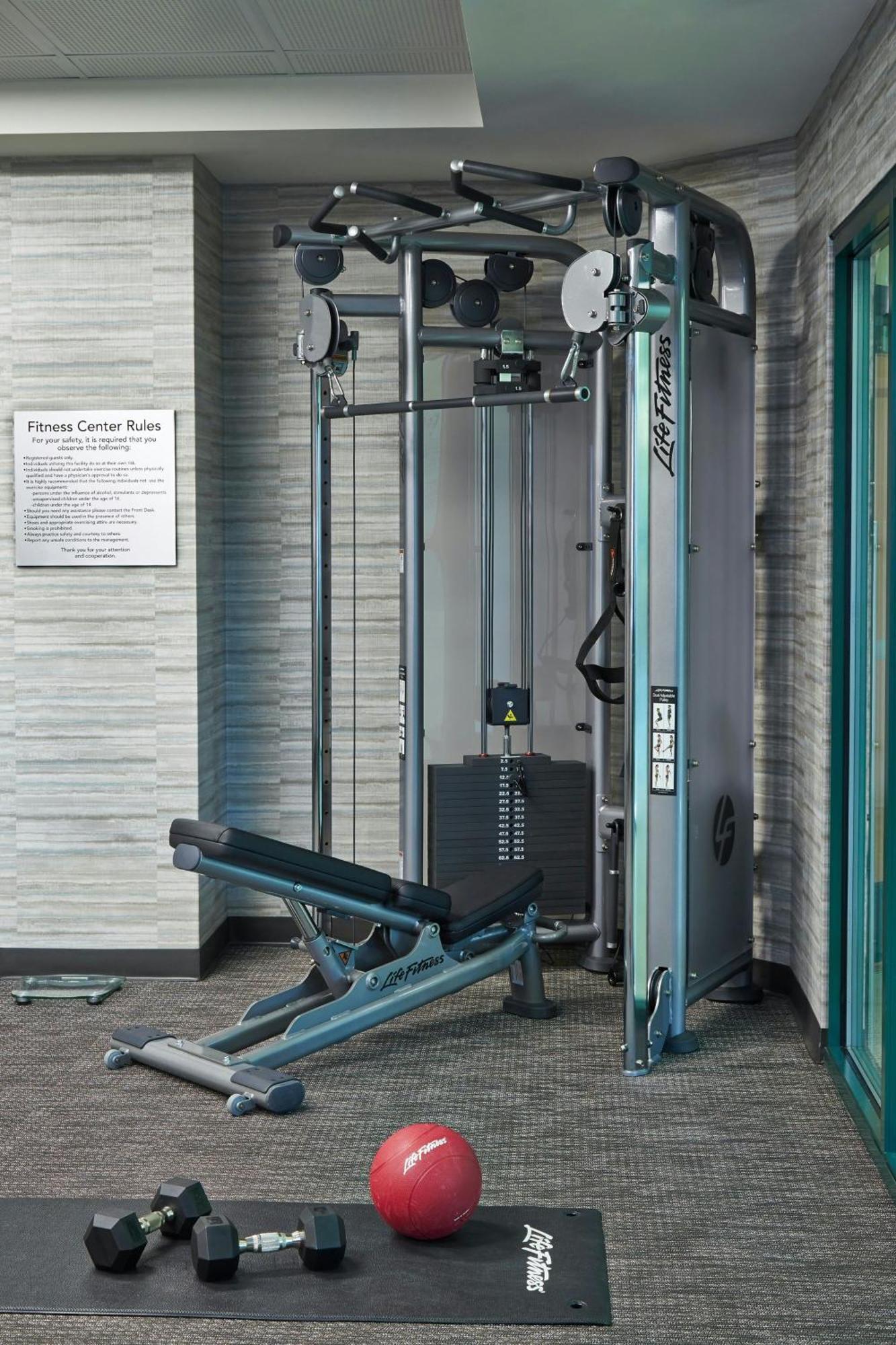 Courtyard By Marriott Лейк Джордж Екстериор снимка