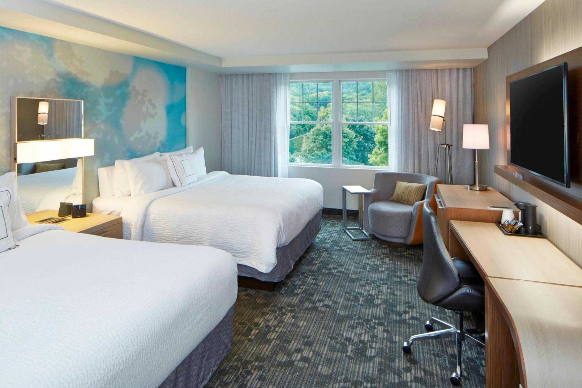 Courtyard By Marriott Лейк Джордж Екстериор снимка
