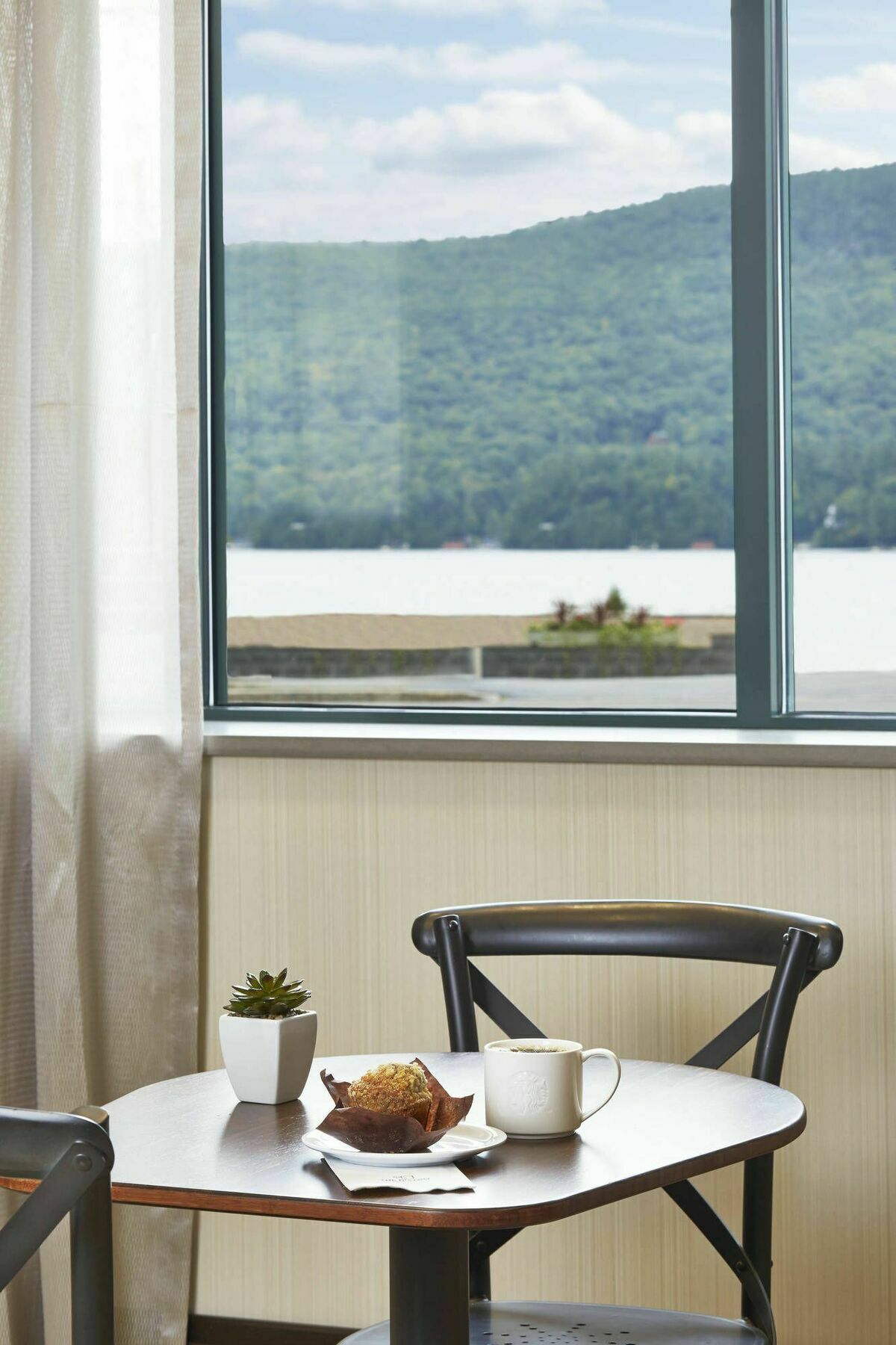 Courtyard By Marriott Лейк Джордж Екстериор снимка